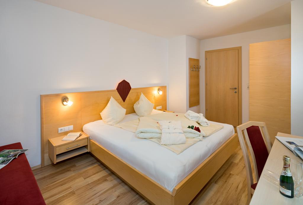 Aparthotel Alpendiamant Serfaus Wachter Gmbh ภายนอก รูปภาพ