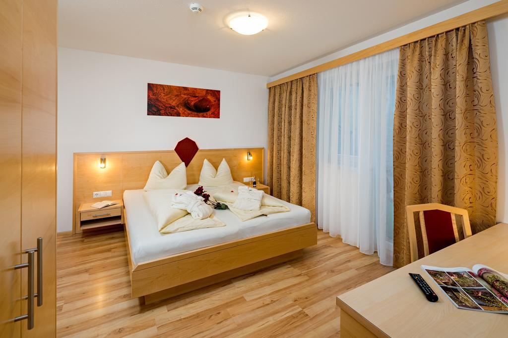 Aparthotel Alpendiamant Serfaus Wachter Gmbh ภายนอก รูปภาพ